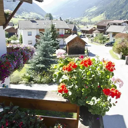 Alpensport Stubai - Tannenheim نيوستيف ام ستوبيتا